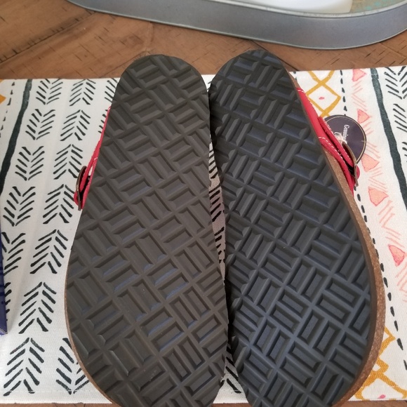 ๐๏ธ White Mountain Carly Sandals - Picture 6 of 10